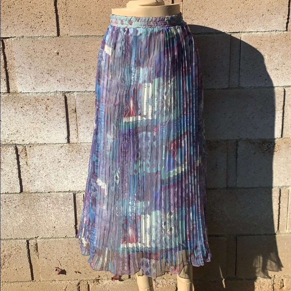 SOPHISTICATED BY JONATHAN MARTIN LONG SKIRT SIZE M